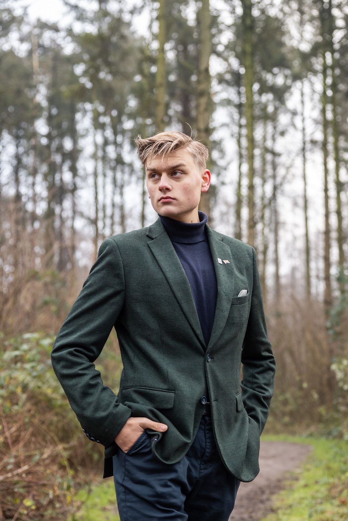 Lucas Kramer buiten in het groen